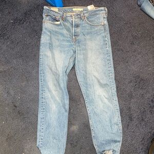LEVIS jeans - no rips